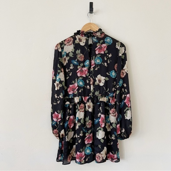 Zara Floral Romper - Picture 7 of 8